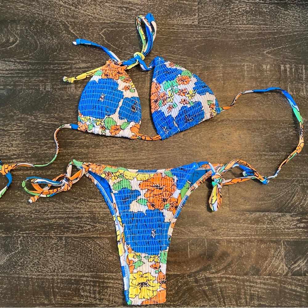 Bikini Tropical print BRAND NEW! Size Medium 🌴☀️